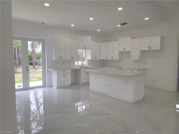 Lehigh Acres, FL 33972,1102 W 11th ST