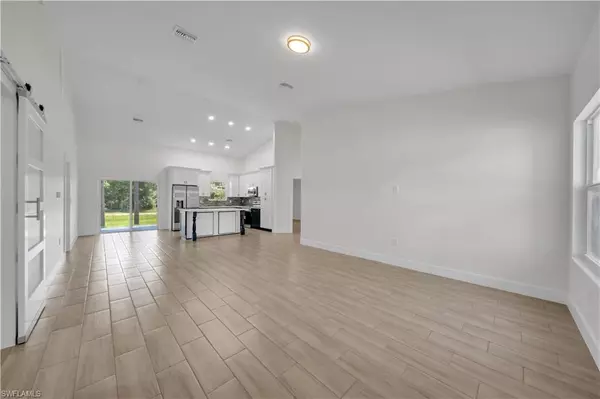 Lehigh Acres, FL 33972,629 Loleta CT