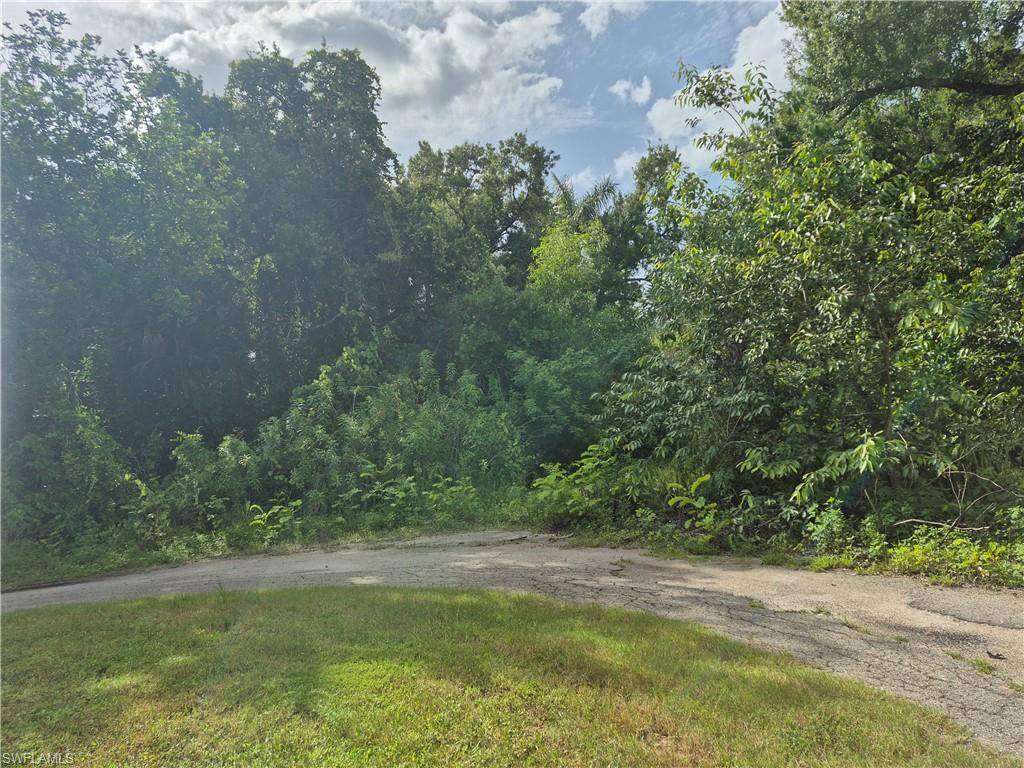 North Fort Myers, FL 33903,1455 Natalie CT