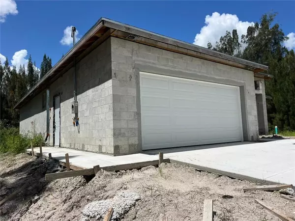 Lehigh Acres, FL 33972,2502 E 14th ST