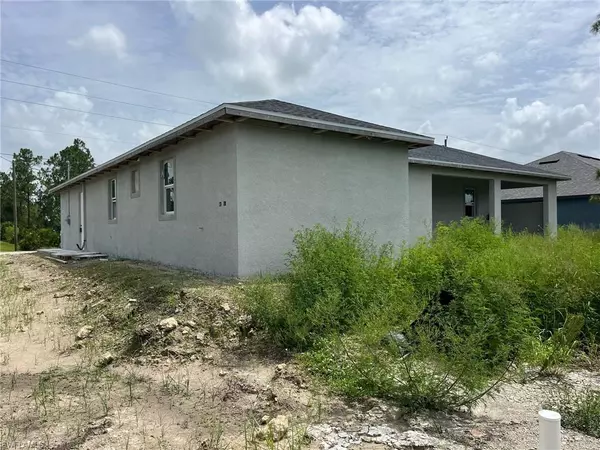 Lehigh Acres, FL 33972,479 Windermere DR