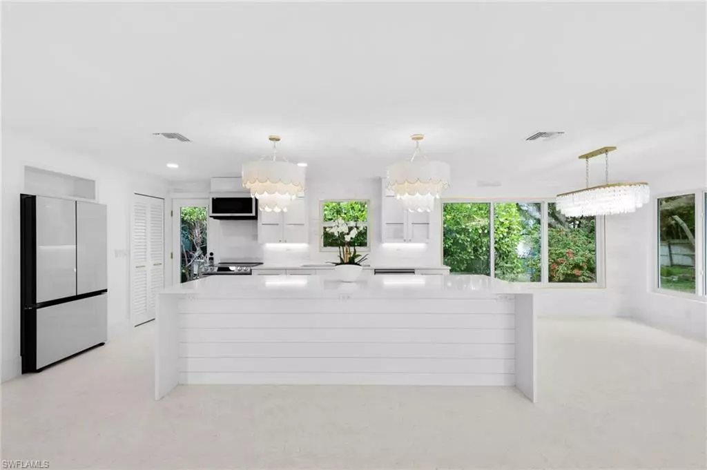 Naples, FL 34112,17 Knights Bridge RD