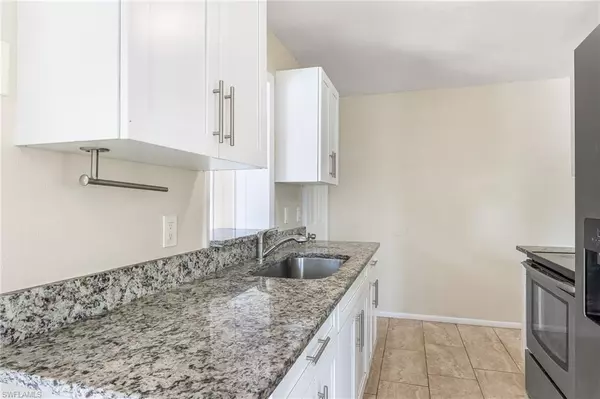 Fort Myers, FL 33907,4862 West DR