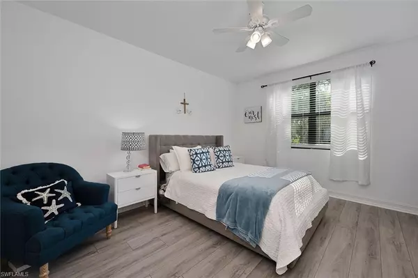 Naples, FL 34119,7504 Carnegie WAY