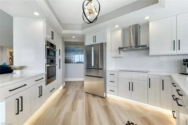 Naples, FL 34114,1060 Borghese LN #902