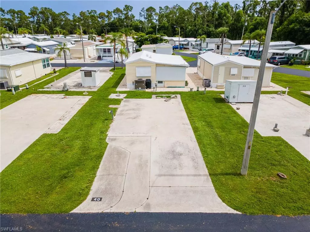 North Fort Myers, FL 33903,40 La Fonda LN