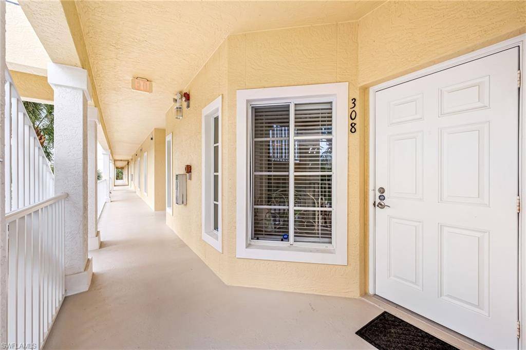 Naples, FL 34113,9175 Celeste DR #2