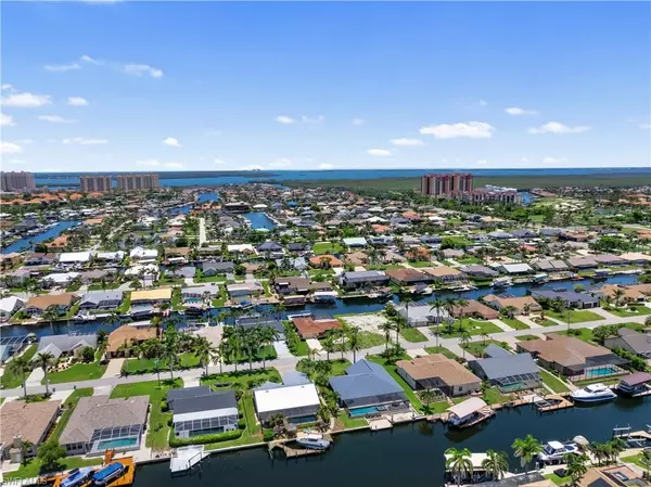 Cape Coral, FL 33914,1431 SW 53rd LN