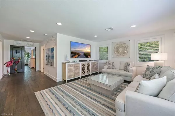 Naples, FL 34102,1129 8th TER N