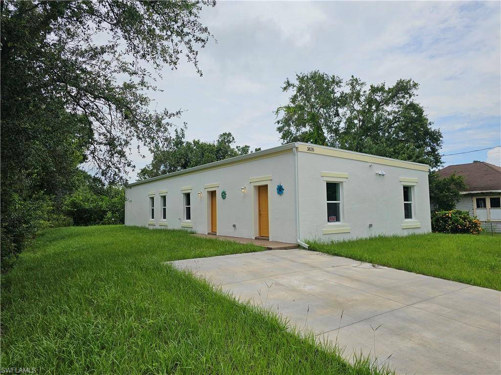 3835 Lora ST, Fort Myers, FL 33916