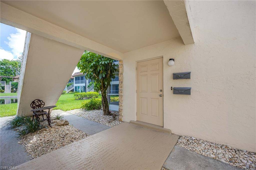 1155 Sandpiper ST #F7, Naples, FL 34102
