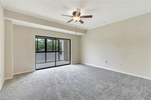 Naples, FL 34110,900 Arbor Lake DR #207