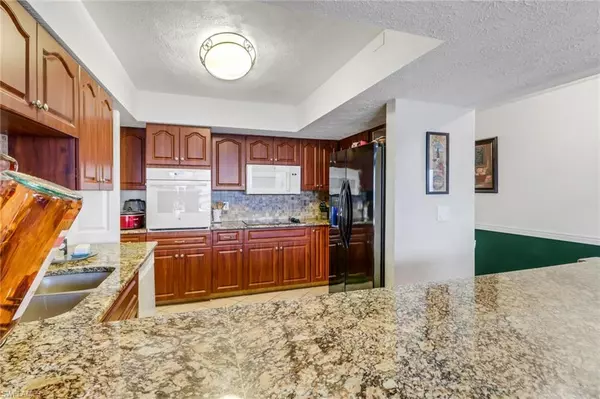 Cape Coral, FL 33904,4015 SE 20th PL #503