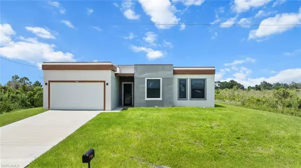 3006 72nd ST W, Lehigh Acres, FL 33971