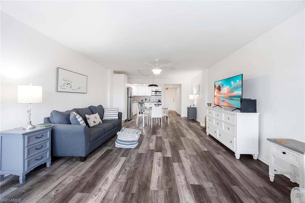 Naples, FL 34108,1 Bluebill AVE #411