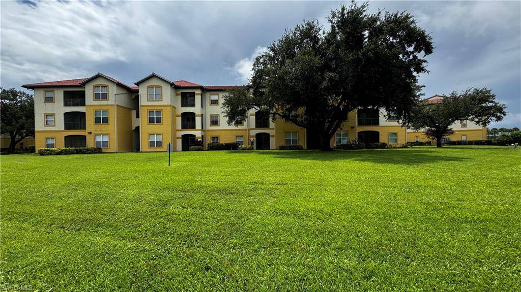 Fort Myers, FL 33913,11530 Villa Grand #1101