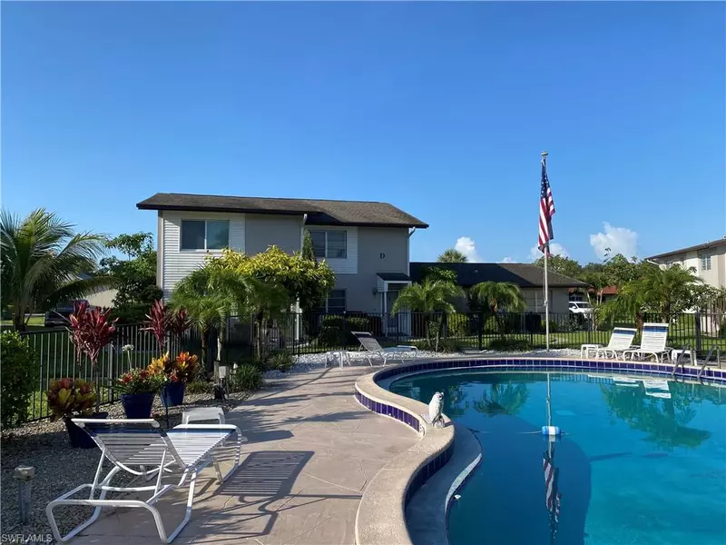 180 Cypress WAY E #F137, Naples, FL 34110