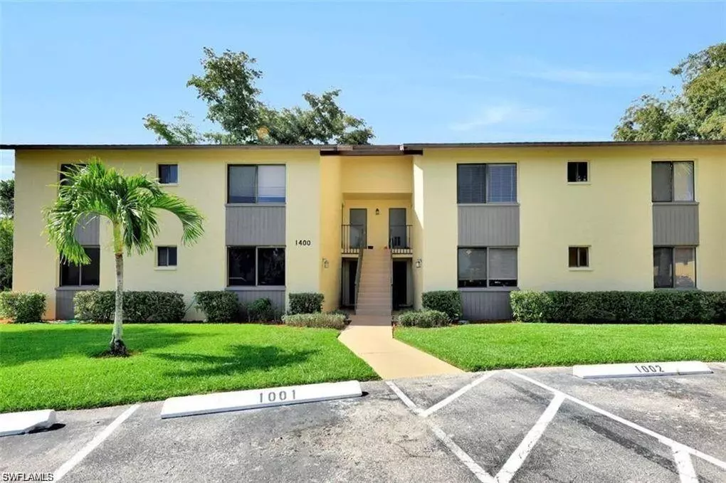 Naples, FL 34104,1400 Green Valley CIR #1004