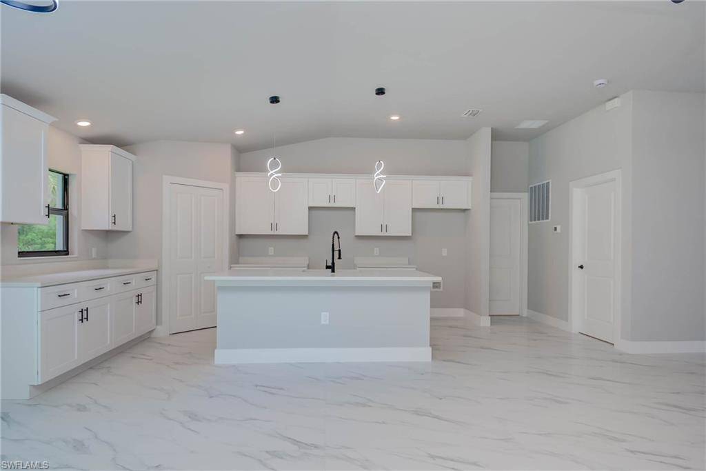 Lehigh Acres, FL 33971,3606 51st ST W