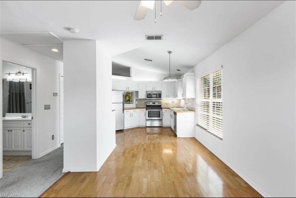 Naples, FL 34109,3730 Fieldstone BLVD #8