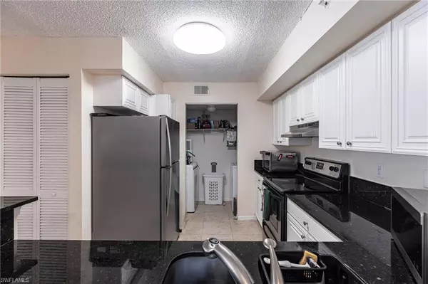 Naples, FL 34104,8225 Ibis Club DR #203