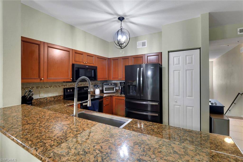 Estero, FL 33928,20310 Estero Gardens CIR #203
