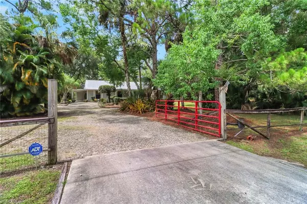 3110 10th AVE SE, Naples, FL 34117