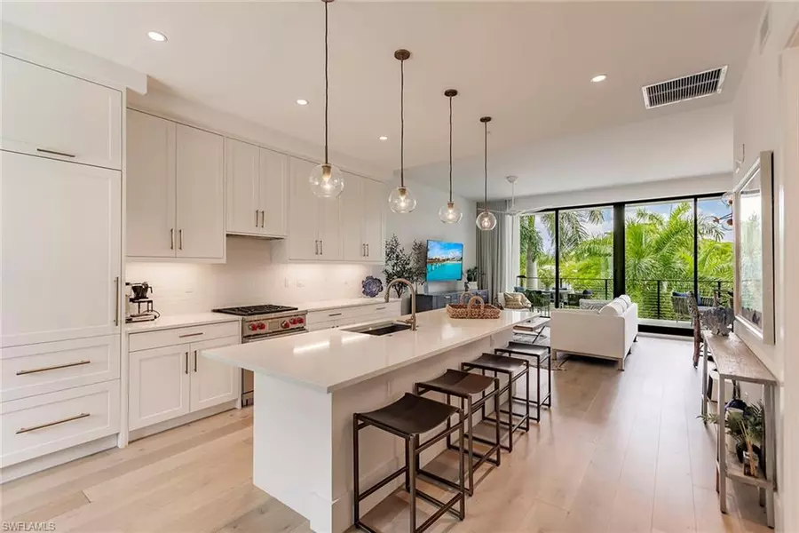 850 Central AVE #203, Naples, FL 34135