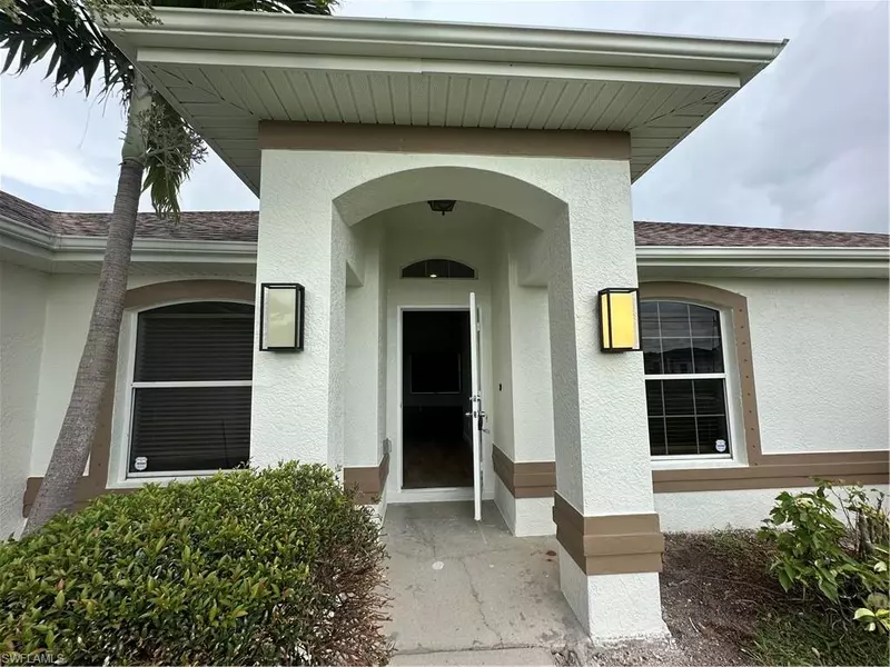 1300 SW 22nd AVE, Cape Coral, FL 33991