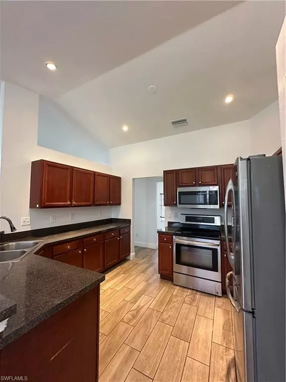 Cape Coral, FL 33991,1300 SW 22nd AVE