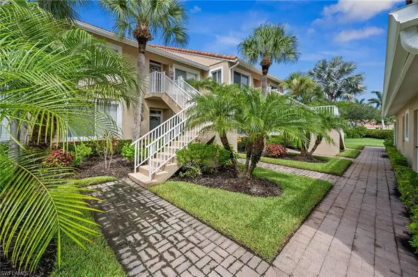 Naples, FL 34112,2370 Magnolia AVE #6807
