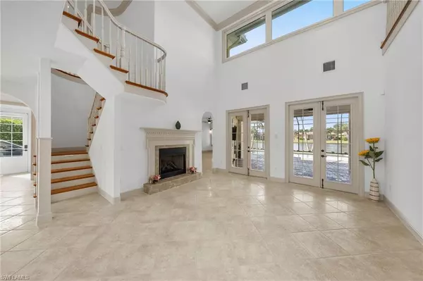 Naples, FL 34109,4009 Treadwater CT