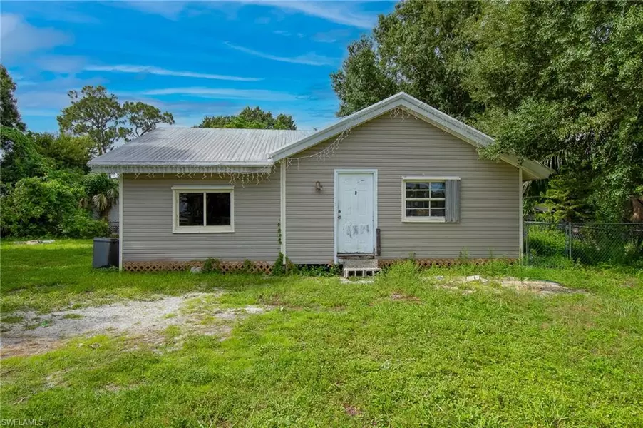 365 Clark ST, North Fort Myers, FL 33903