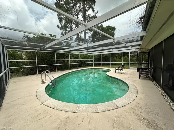 Naples, FL 34104,4620 Parrot AVE