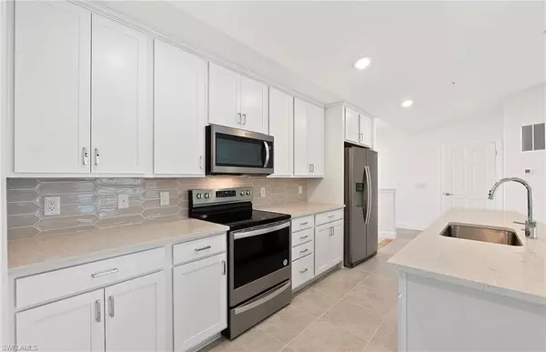 Ave Maria, FL 34142,5689 Mayflower WAY #1005