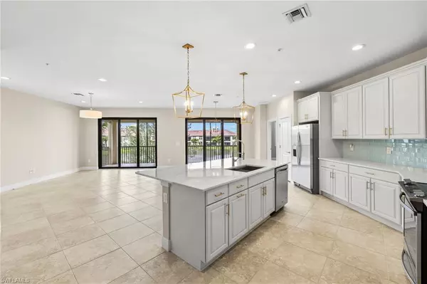 Naples, FL 34109,15140 Palmer Lake CIR #201