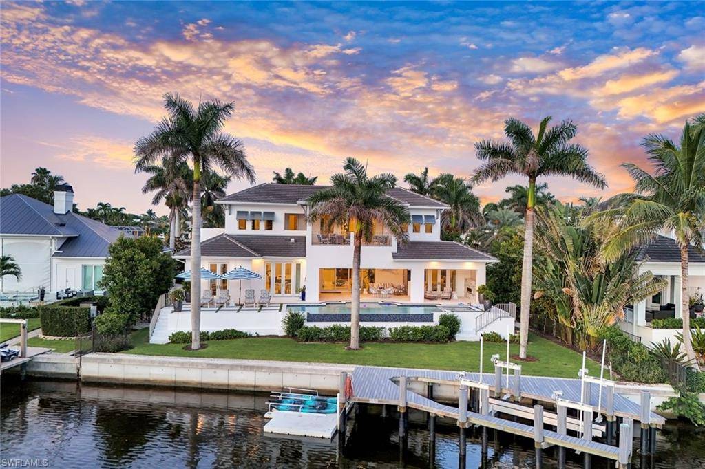 309 Neapolitan WAY, Naples, FL 34103