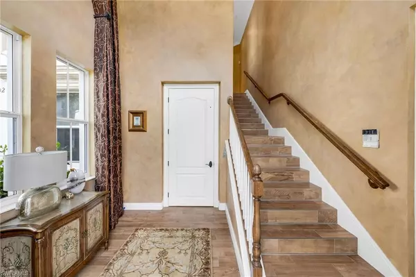 Naples, FL 34119,579 Avellino Isles CIR #202