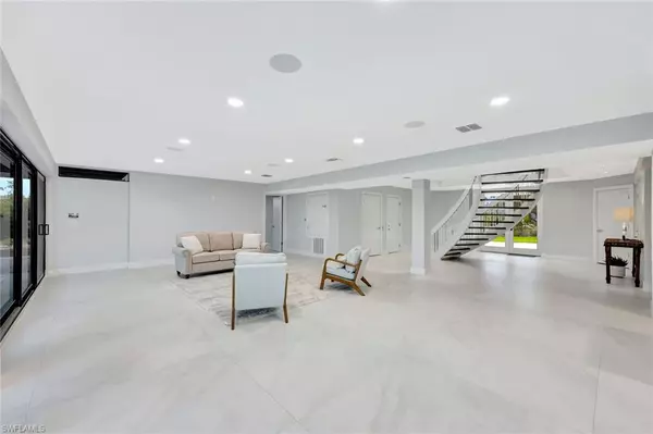 Sanibel, FL 33957,5435 Osprey CT