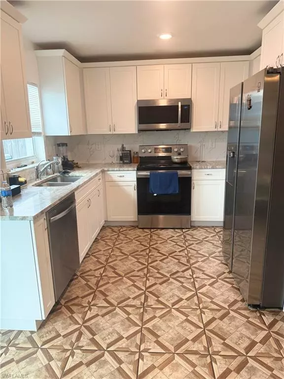 Cape Coral, FL 33990,232-236 Hancock Bridge PKWY #232-236