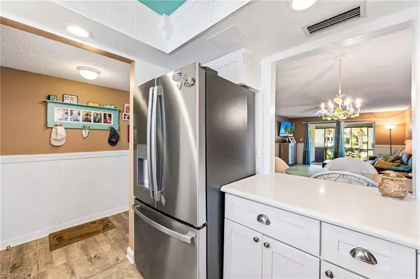 Naples, FL 34113,200 Valley Stream DR #5B