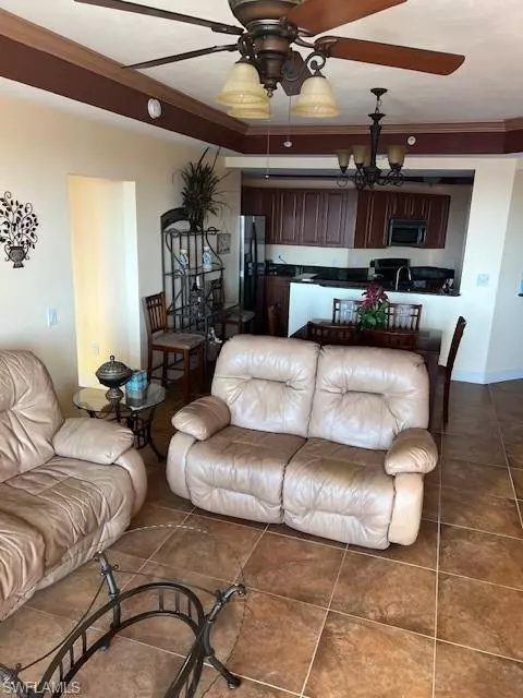 Fort Myers, FL 33916,2743 1st ST #804