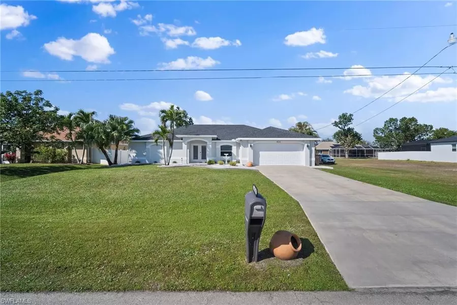 4524 SW 9th PL, Cape Coral, FL 33914