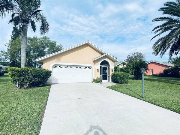 546 Whispering Wind BND, Lehigh Acres, FL 33974