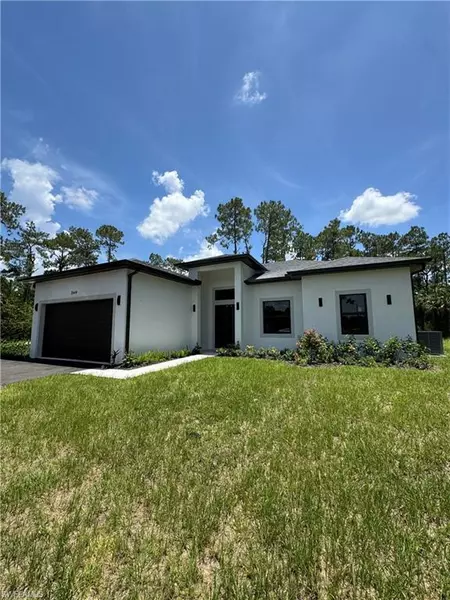 2660 18 AVE NE, Naples, FL 34120