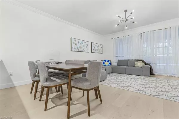 Naples, FL 34105,1285 Oxford LN #227