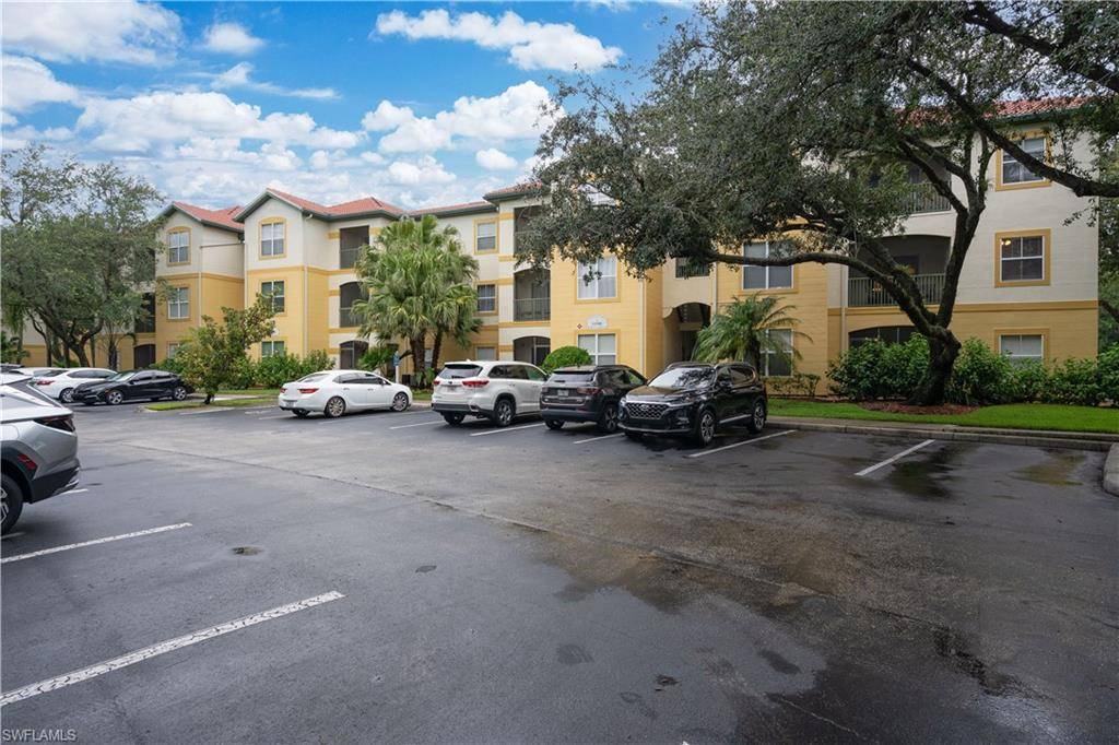 Fort Myers, FL 33913,11500 Villa Grand #310