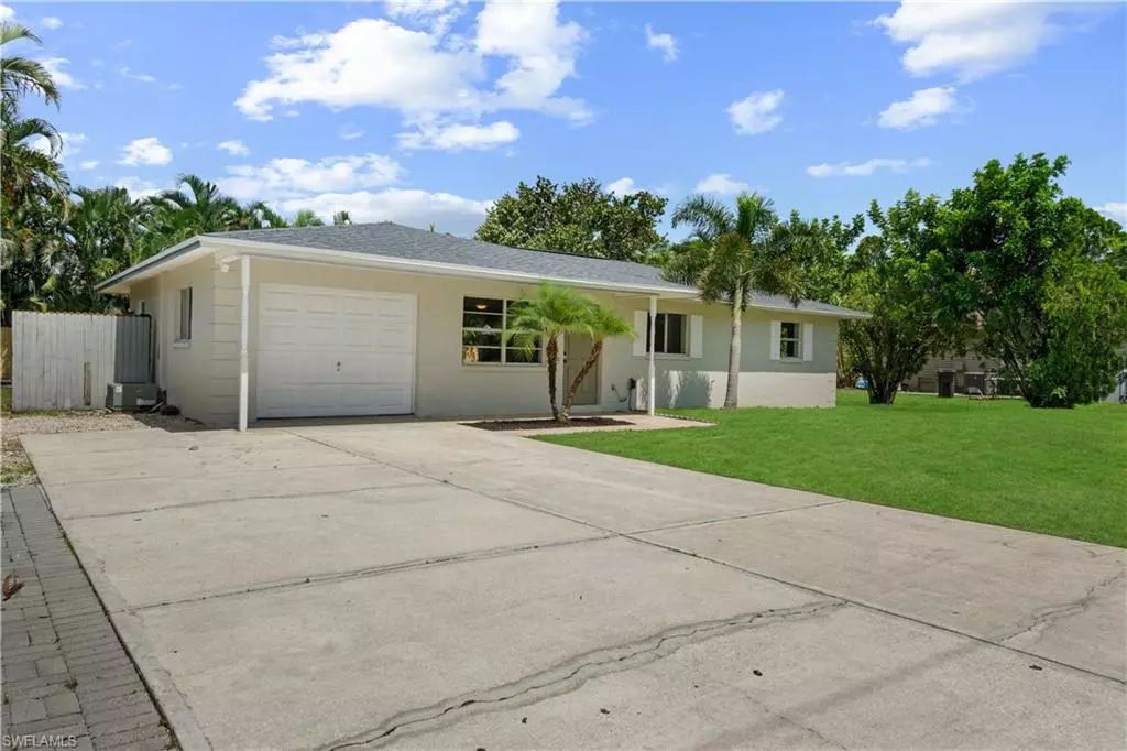 Fort Myers, FL 33967,17313 Lee RD