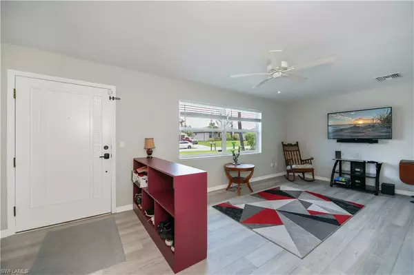 Cape Coral, FL 33914,322 SW 28th TER