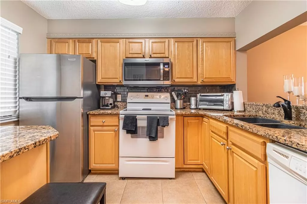 Fort Myers, FL 33907,7406 Lake Breeze DR #312